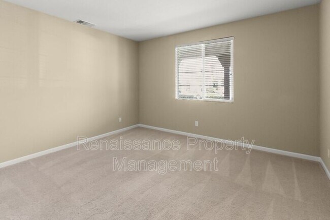 Building Photo - 703 N Marquis Way