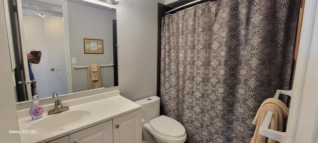 Building Photo - 84 Pukihae St