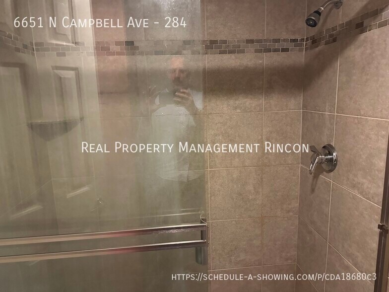 Building Photo - 6651 N Campbell Ave