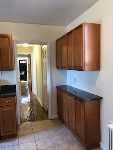 Building Photo - 142 Walnut St