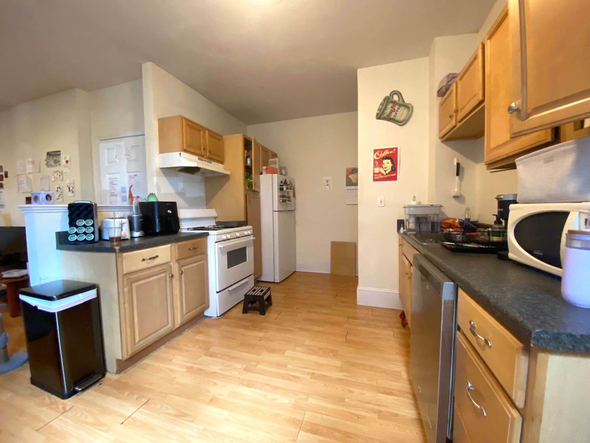 Building Photo - 12 Glenville Ave