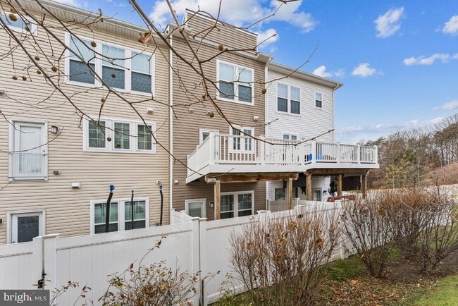 Building Photo - 2706 Wessex Cir