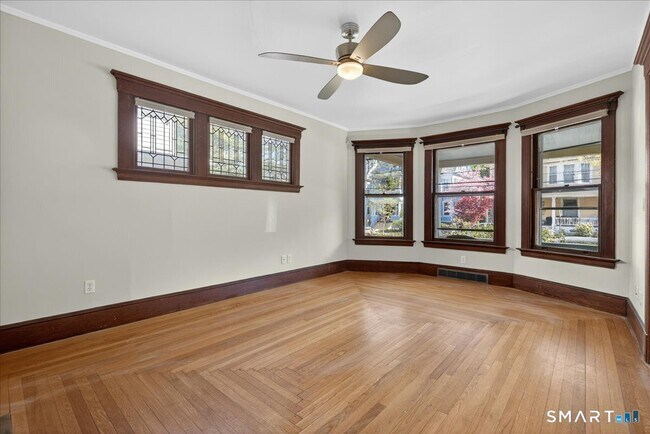Building Photo - 114 Canner St