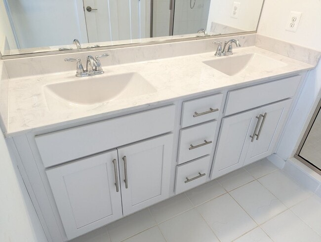 Building Photo - 1207 Marsalis Pl