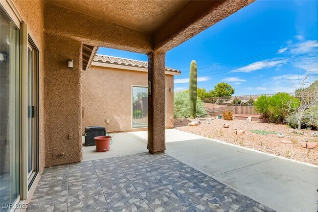 Building Photo - 3594 Driving Range St