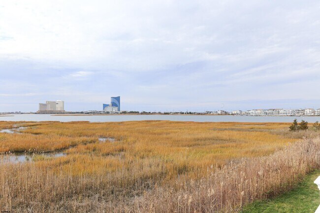 Building Photo - 12 Gull Cove