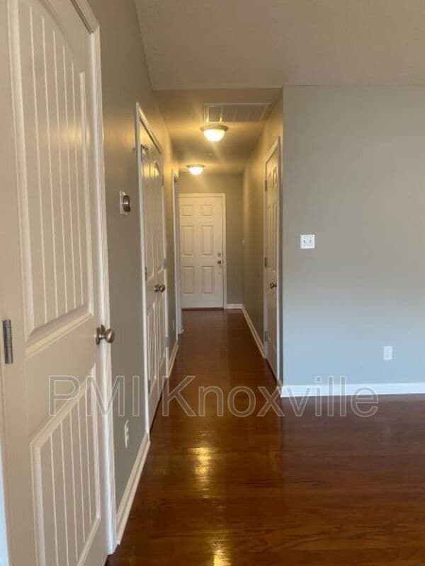 Building Photo - 8106 Gate Keeper Way