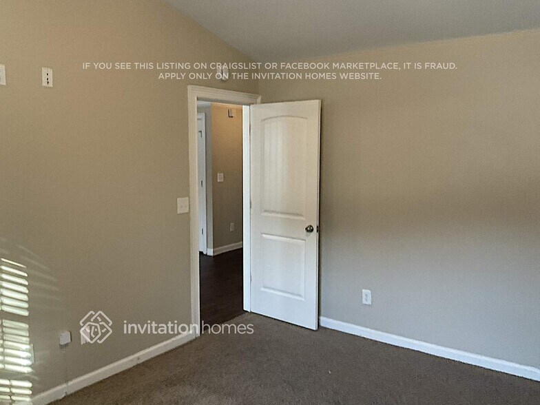 Building Photo - 6368 Flat Rock Ln