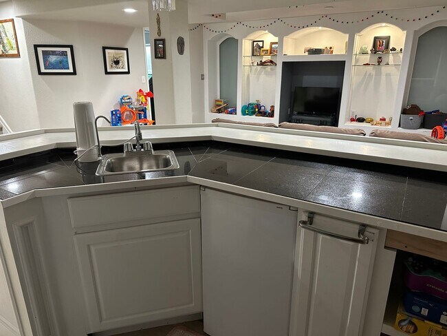 Building Photo - February 2026 SFH in Valley Traditions Littleton CO!