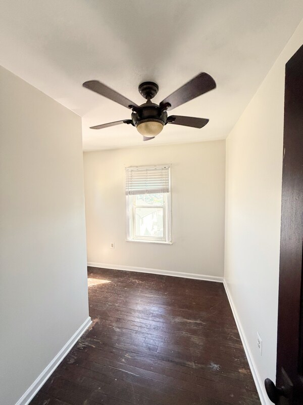 Building Photo - 502 27th Ave