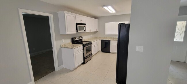 Building Photo - 700 25th Street SW