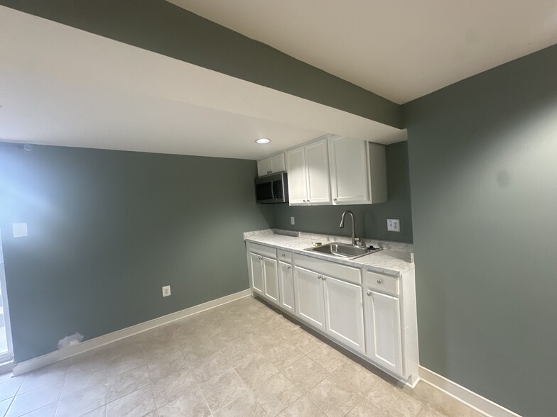 kitchen - 17509 Shale Dr