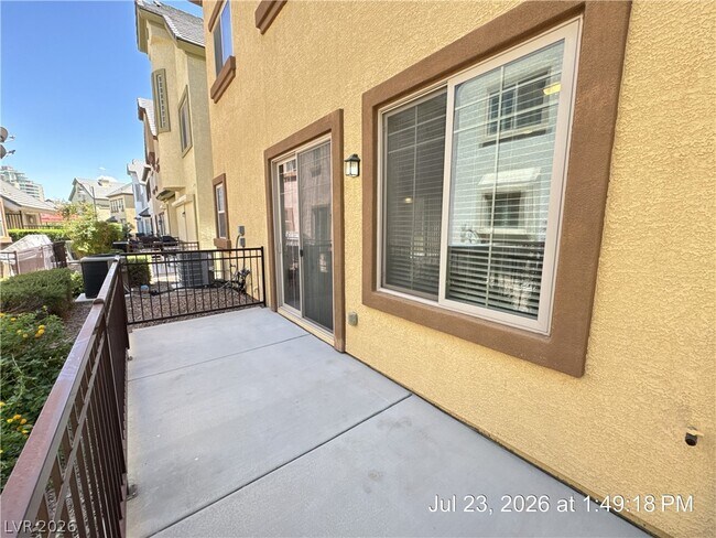 Building Photo - 9204 Tudor Park Pl