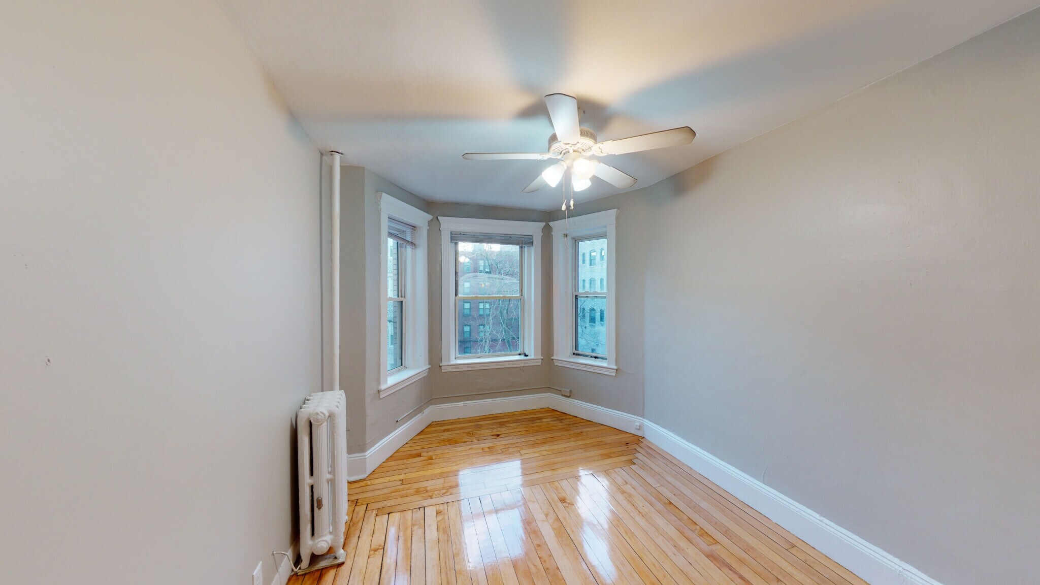 Building Photo - 56 Burbank St