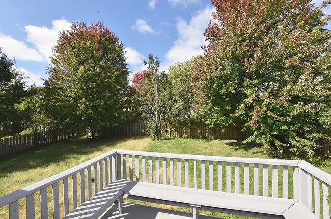 Building Photo - Three Bedroom House in Platte City