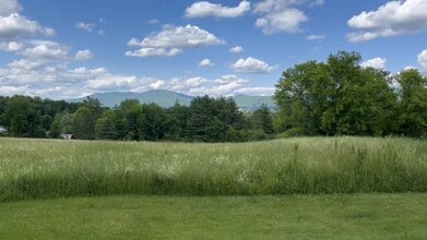 Building Photo - Highland Meadows