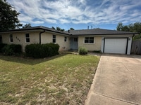 Building Photo - 220 W Ridge Rd