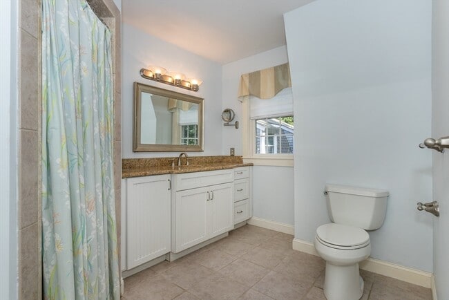 Building Photo - 34 Brush Hill Ln
