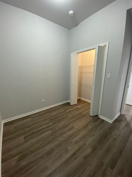 Building Photo - 2893 S Archer Ave