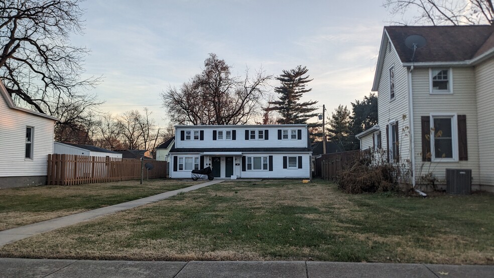Primary Photo - 303 E Adams St