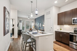 Building Photo - Reserve at Spring Creek