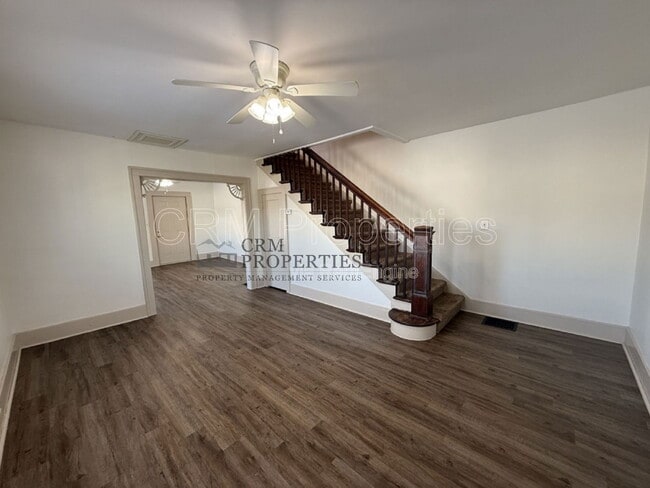 Building Photo - 811 N Webster St