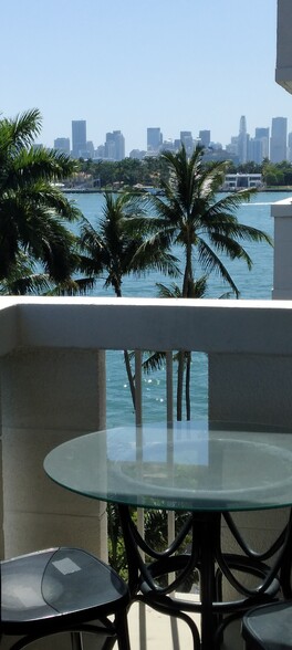 balcony - 800 West Ave