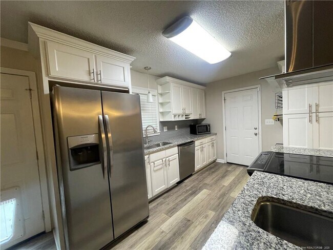 Building Photo - 7183 Largo Pl