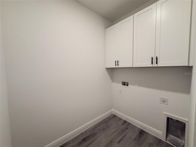 Building Photo - 2850 SW 140th Pl