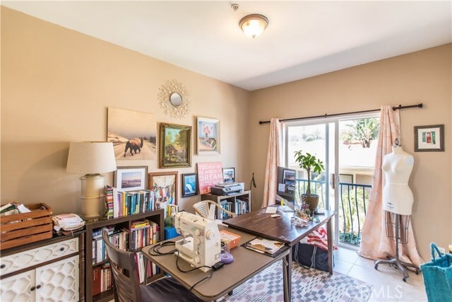 Building Photo - 229 Avenida Santa Barbara