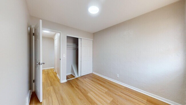 Building Photo - Elyria - fully updated two bedroom townhouse for rent!