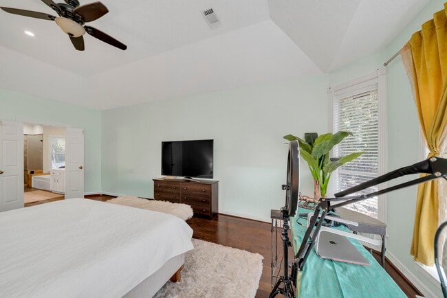 Building Photo - 70 N Skyflower Ct