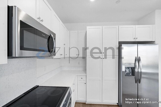 Building Photo - 10365 Bayson Wy