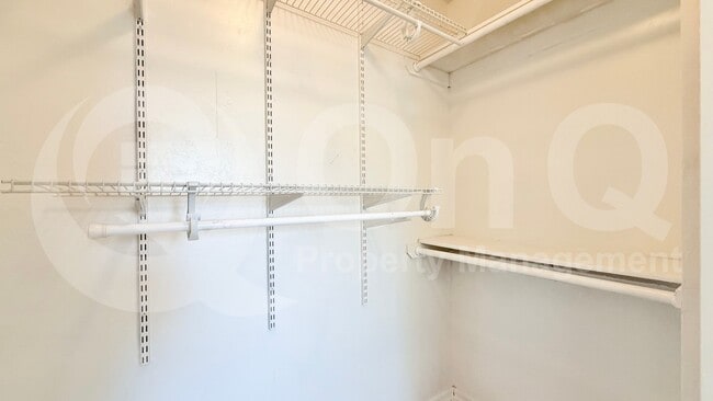 Building Photo - 2212 E La Mirada St