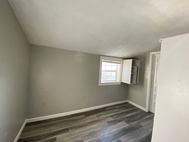 Building Photo - Welcome home!