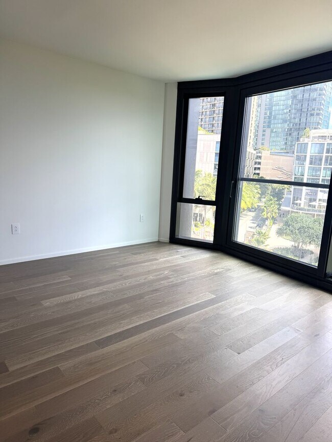 Building Photo - The Park Ward Village - Studio with Park Views!