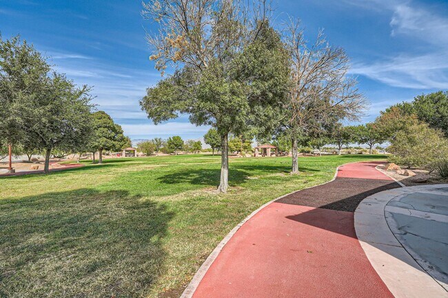 Building Photo - Fully Furnished 2 Bed/2 Bath Condo in Northwest Las Vegas!