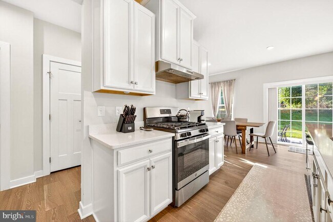 Building Photo - 167 Aspen Ln