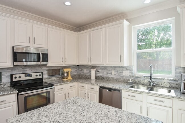 Building Photo - 1710 Ocotillo Ct