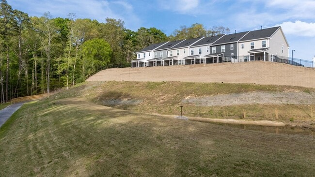 Building Photo - Charming 3 Bedroom Home located in Wake Forest