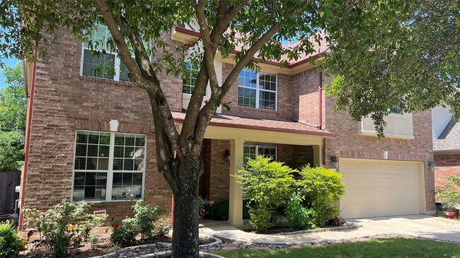 Building Photo - 513 Fallen Oaks Dr