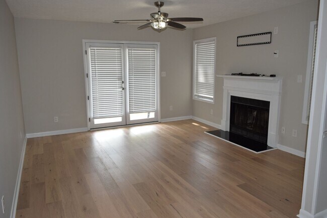 Building Photo - 668 Bartons Landing Pl