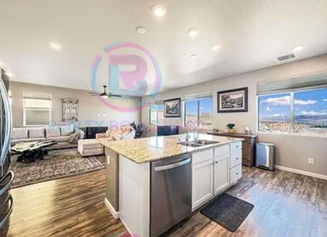 Building Photo - Modern 3-Story Home with Breathtaking Moun...