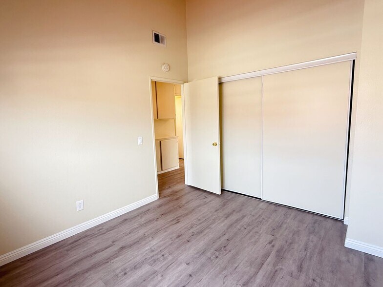 Building Photo - 8547 San Jacinto Ct