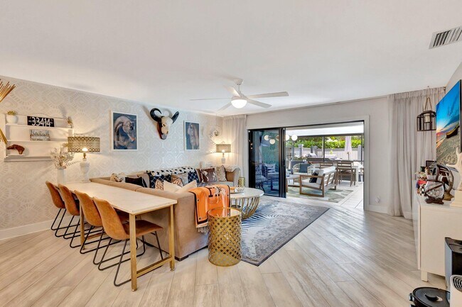 Building Photo - 13400 Bedford Mews Ct