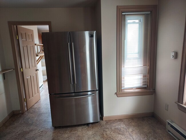 Kitchen - 549 Washington St