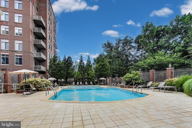 Building Photo - 4480 Market Commons Dr