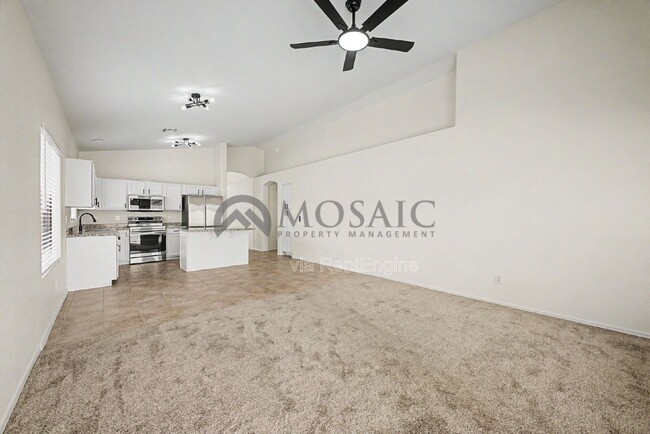 Building Photo - 1894 E Palomino Dr