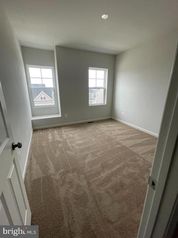 Building Photo - 202 Norland Knoll Dr
