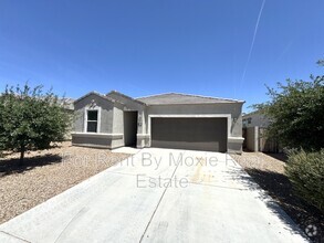 Building Photo - 17875 N Pietra Rd